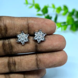 Elegant Floral Stud Earrings