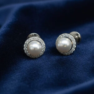 Pearl Halo Elegance 925 silver Studs